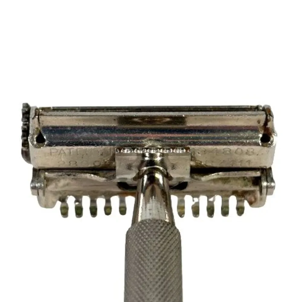 Vintage Valet Auto Strop Safety Razor Set w/ Case & Extra Blade Made in England